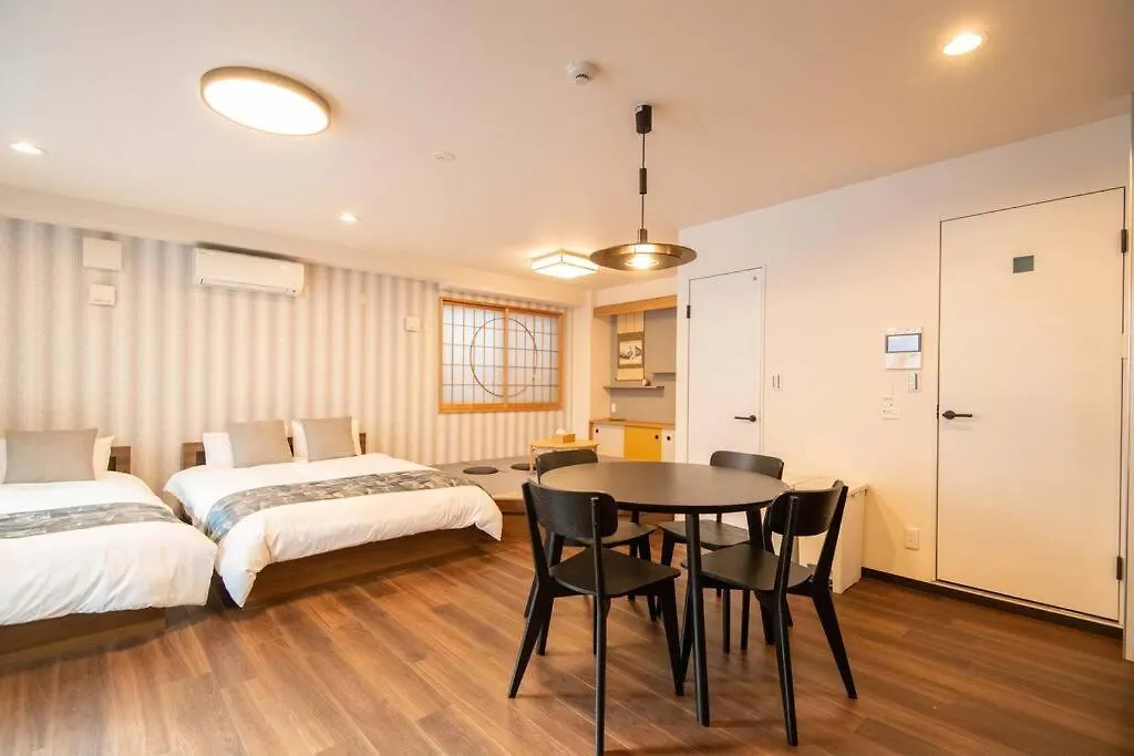 Apartment 浅草禅心居301室 浅草駅徒歩15分 2024年4月ニューオープン 43平米丸貸し切り ダブルベット2台と畳敷き布団2組 家庭式用品設備完備 Tokyo