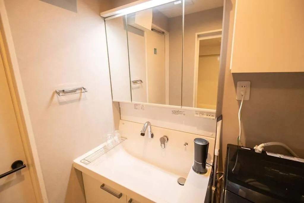 Apartment 浅草禅心居301室 浅草駅徒歩15分 2024年4月ニューオープン 43平米丸貸し切り ダブルベット2台と畳敷き布団2組 家庭式用品設備完備 Tokyo Japan